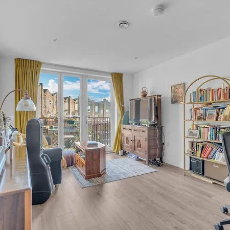 Brand New 1 Bed Flat In Sydenham With Balcony Apartment